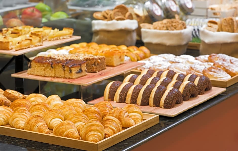 NH Paseo De La Habana