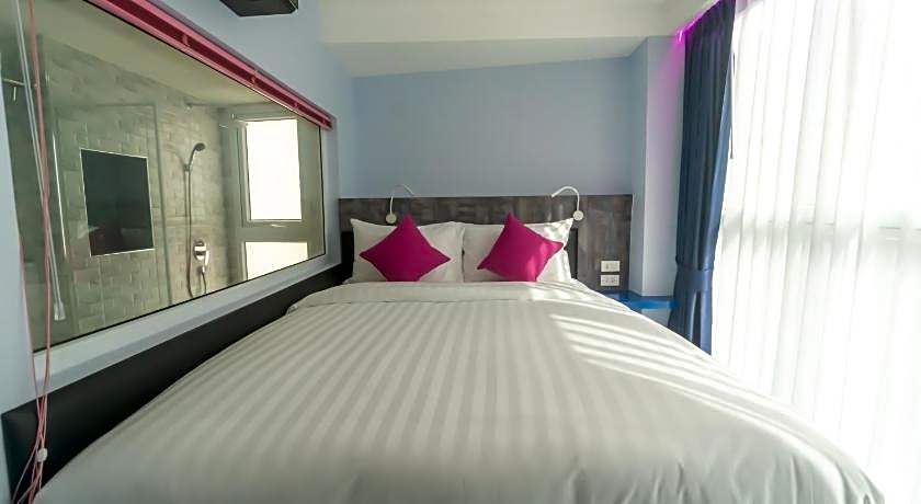 Spark Hotel - MRT Queen Sirikit