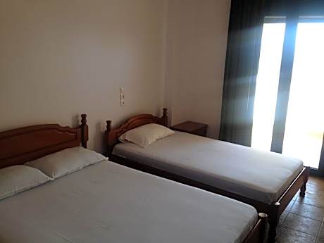 Triple Room with Sea View