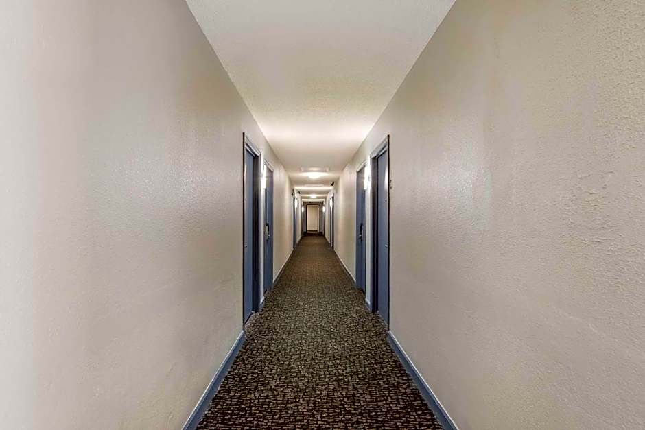 Econo Lodge Cherry Point