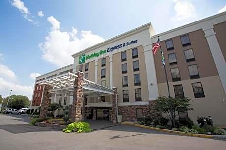 Holiday Inn Express & Suites Antioch By IHG