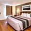 Hometowne Studios Houston - West Oaks/ Energy Corridor