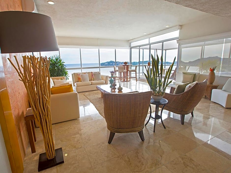 HS HOTSSON Hotel Acapulco