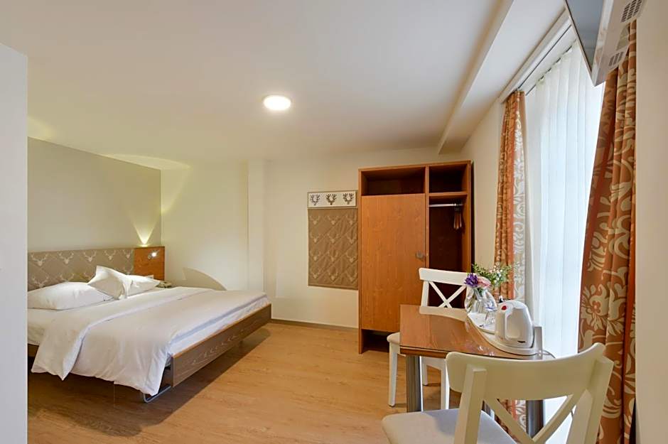 Hotel Hirschen & Weinschenke