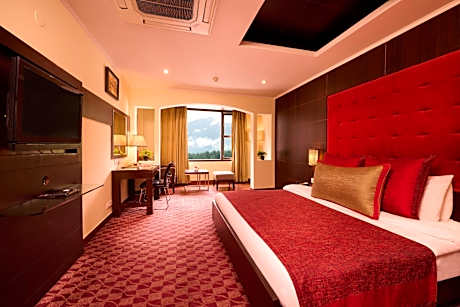 Superior Room - 15% Discount on Beverage and 20% Discount on Laundry and Spa Services