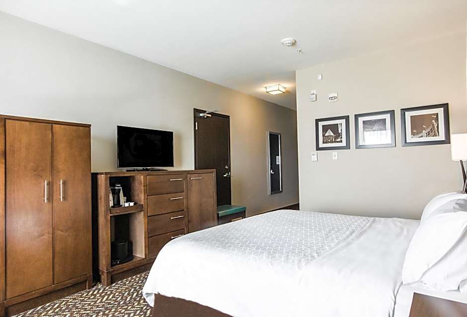 Holiday Inn Express & Suites Spruce Grove - Stony Plain By IHG