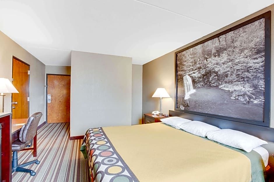 Super 8 by Wyndham Morrilton