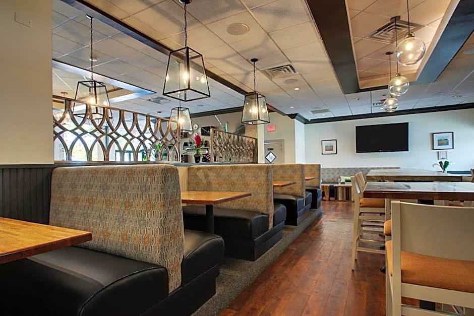 Holiday Inn Westbury-Long Island By IHG