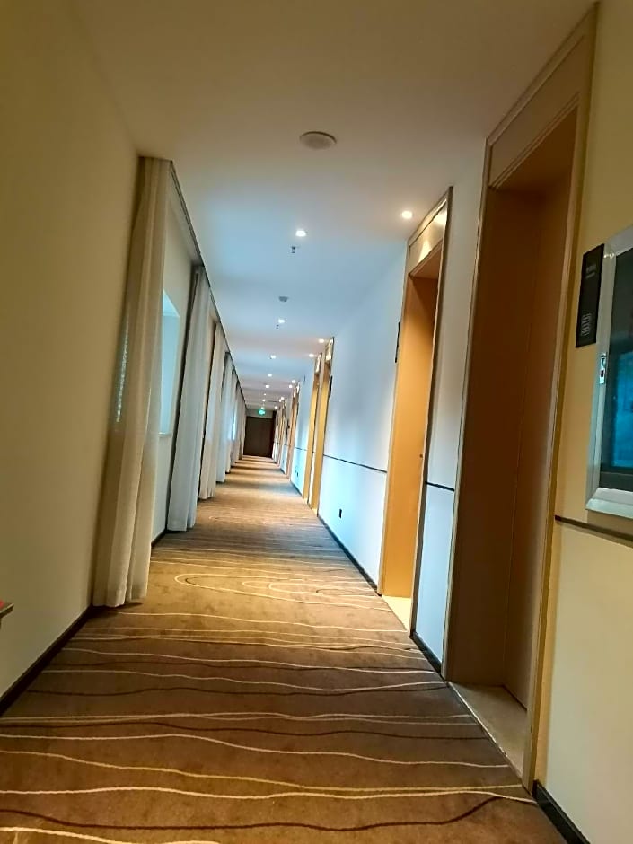 City Comfort Inn Yichang Zhijiang Qixing Plaza Guomao