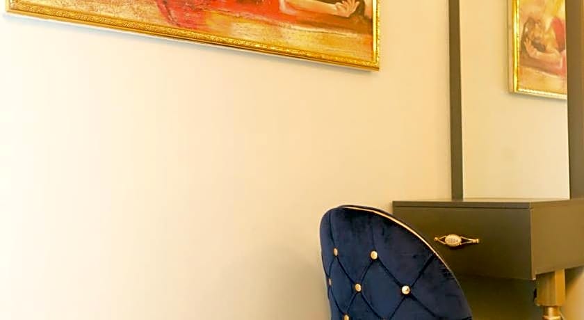 Grand moon hotel suites 