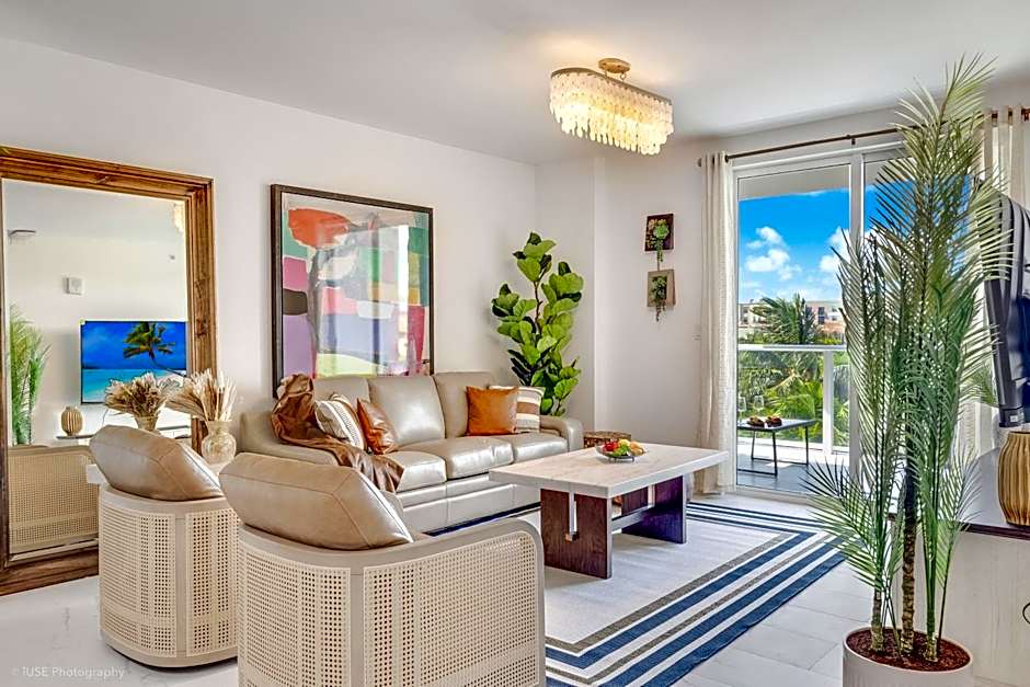 Lux 3BR City-View Retreat in Hollywood, 4th Floor