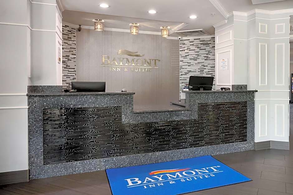 Baymont by Wyndham College Station