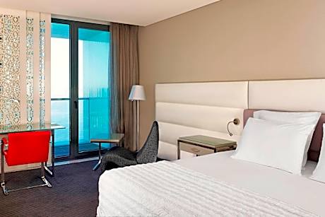 Premium Room, 1 Queen Bed