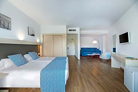 Family Suite with Sea View