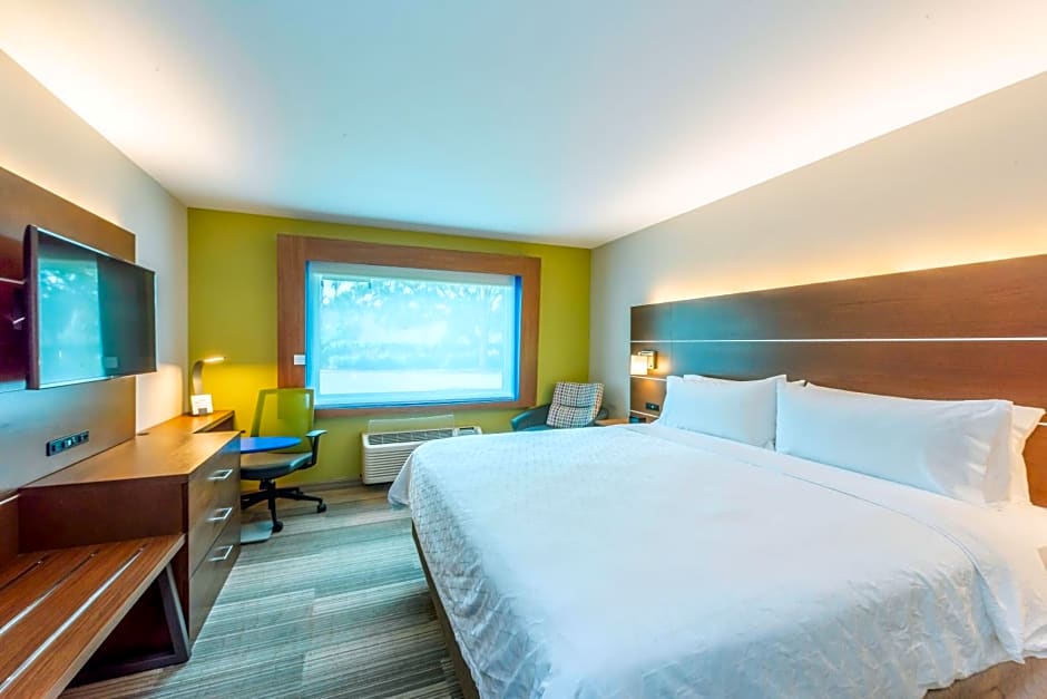 Holiday Inn Express Hotel & Suites Bradenton West By IHG