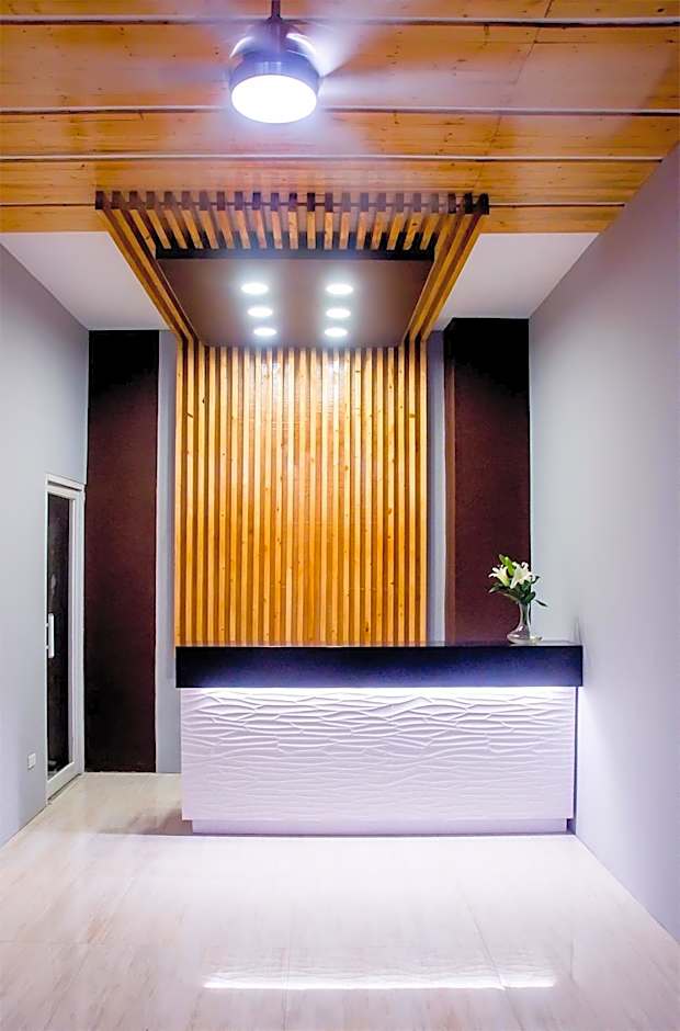Piña Suites