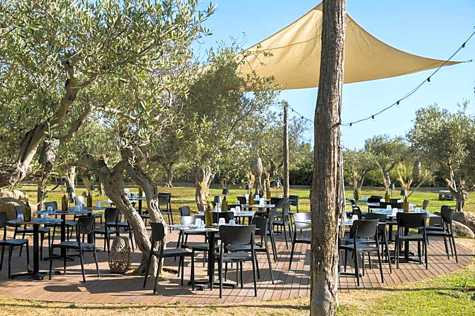 Costanza Charme Club