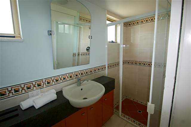 The Esplanade Riverview Holiday Apartments