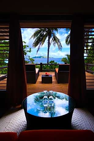 Mana Island Resort and Spa