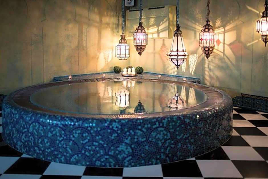 Apvalaus Stalo Klubas Gastro & SPA Hotel