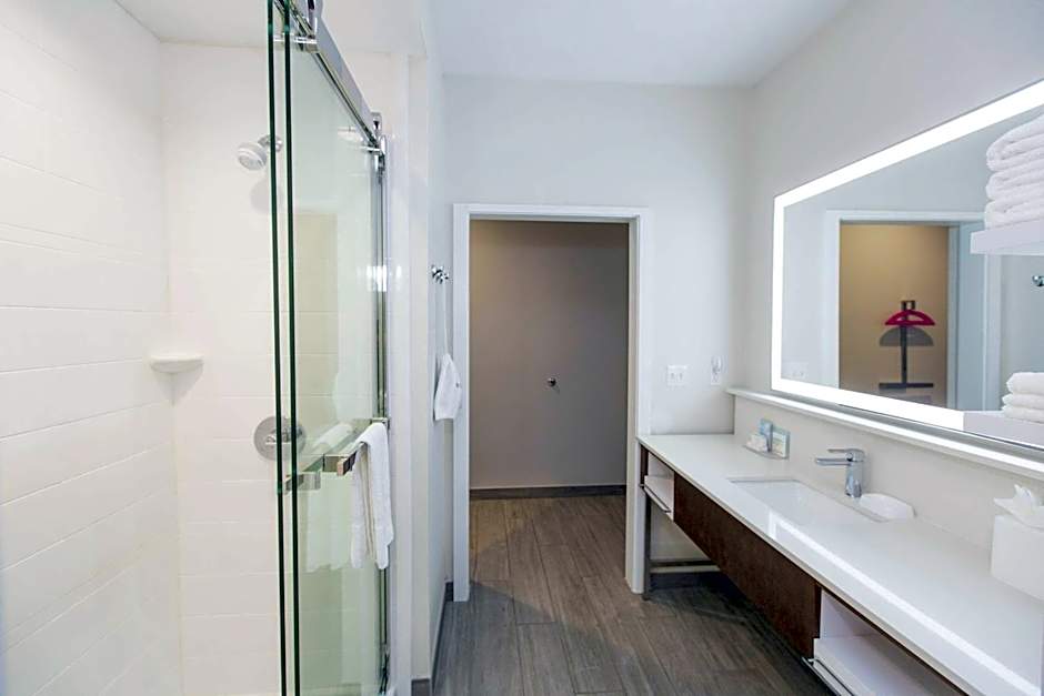 Hampton Inn By Hilton Mustang, OK