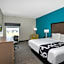 La Quinta Inn & Suites by Wyndham West Memphis