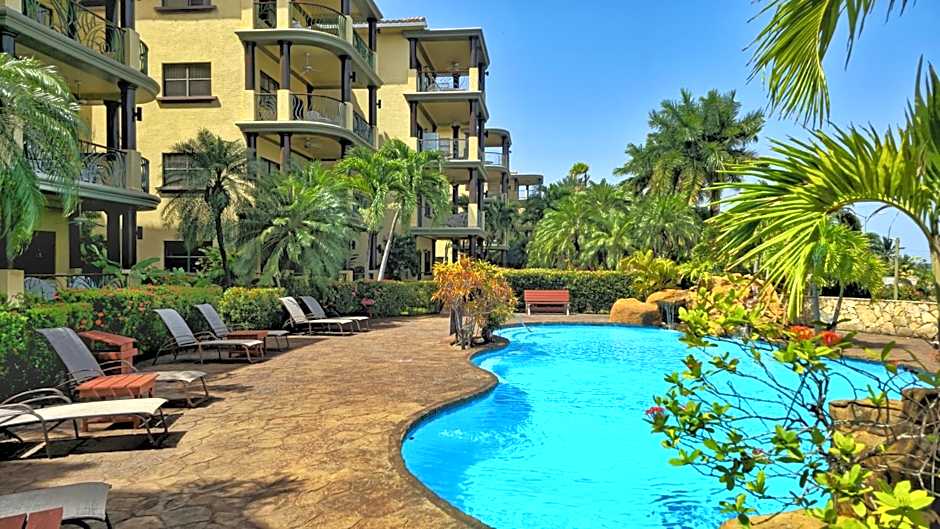 Clarion Suites Roatan At Pineapple Villas