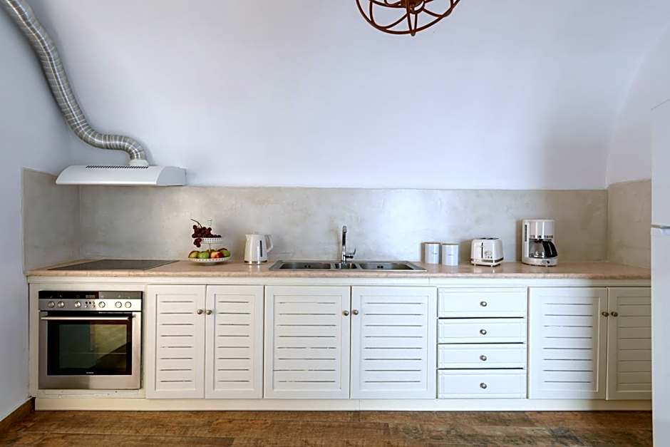 For All Seasons Mansion