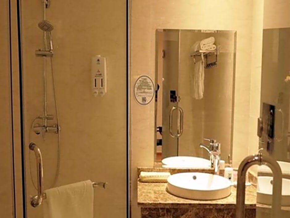 GreenTree Inn HePu Huanzhu South Road Transit Center Express Hotel