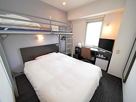 Double Room with Loft Bed - Non-Smoking