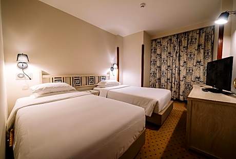 One-Bedroom Apartment with Twin Bed