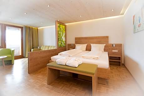 Deluxe Room B