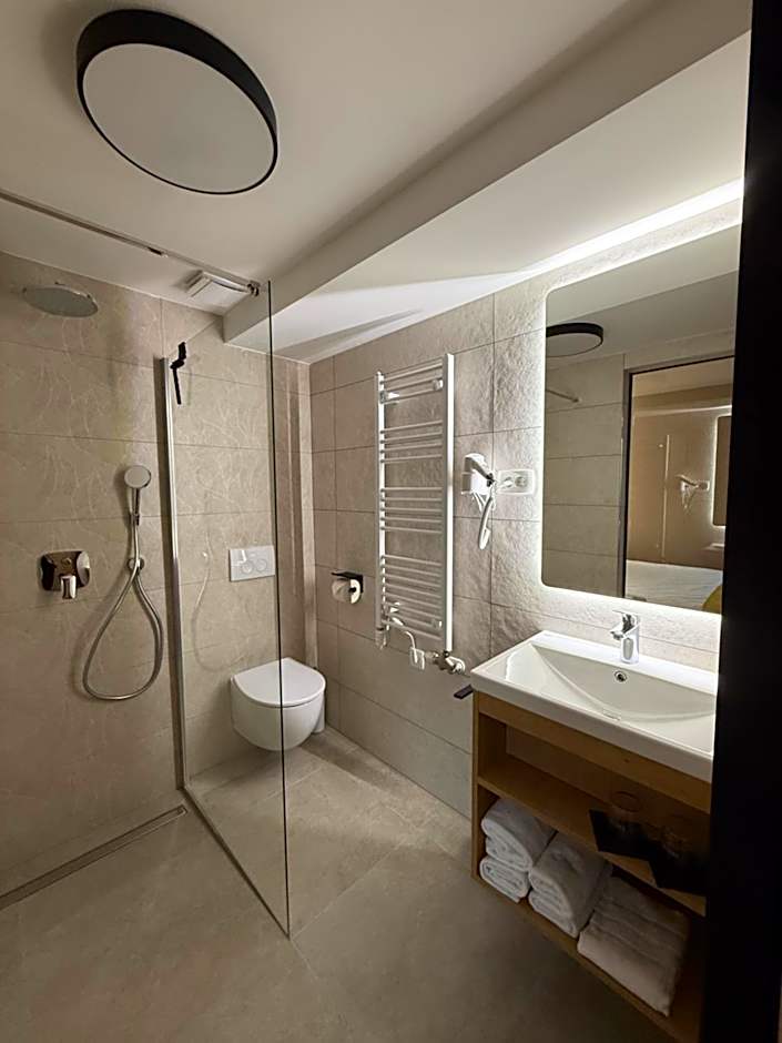 Hotel MANTOVA Vrhnika