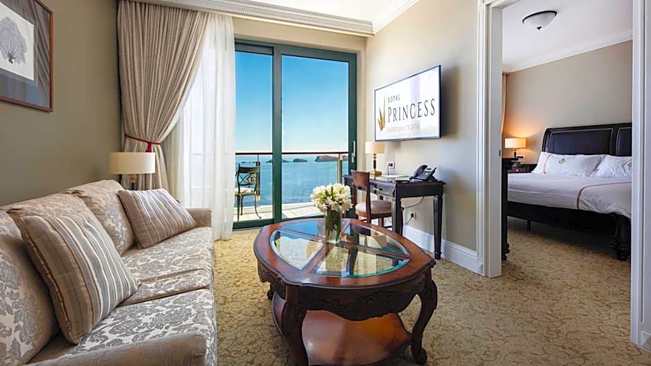 Royal Princess Hotel
