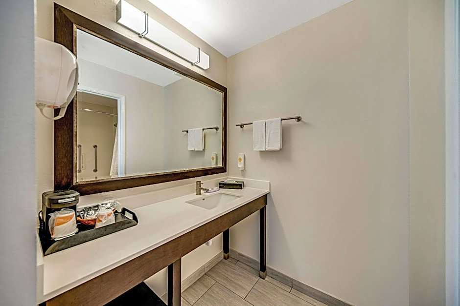 Comfort Inn Beach/Boardwalk Area