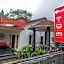 RedDoorz near Alun Alun Wonosobo 2