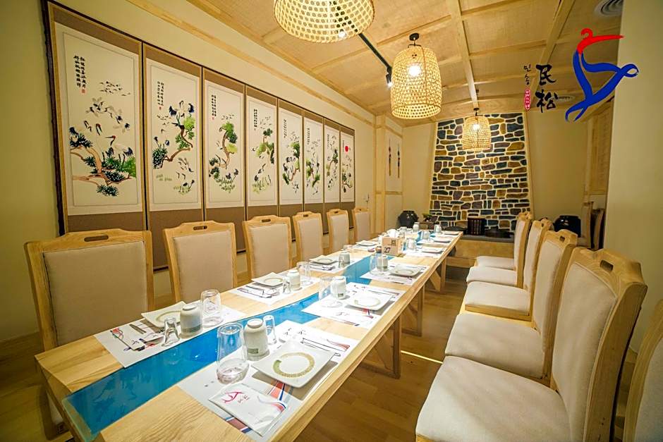 Yanji Yanbian International Hotel