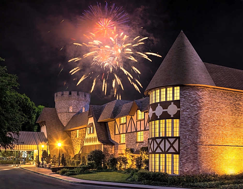 Anaheim Majestic Garden Hotel