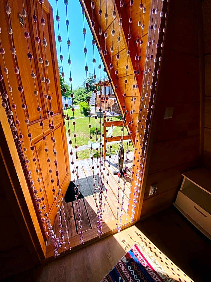 Rooms & Glamping Lana Haus