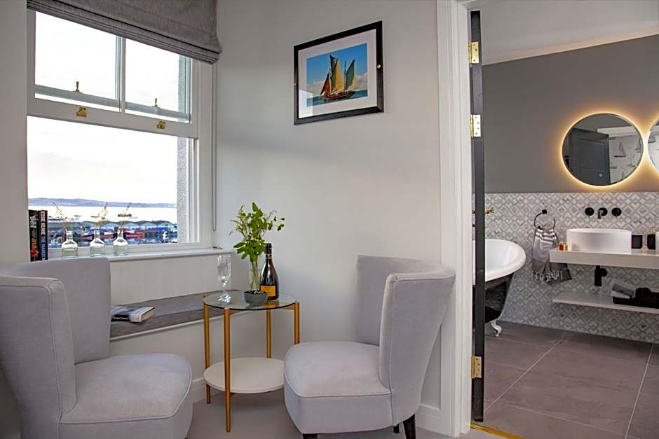 Leader Suite - Sea View - Free Wi-Fi