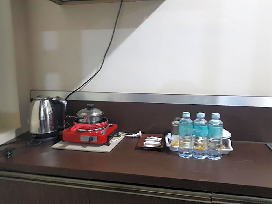 Capital O 93263 Linge Land Hotel