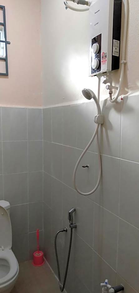 ROOMSTAY AQILAH PASIR PUTEH KELANTAN