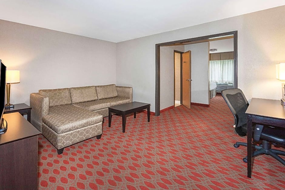 Baymont by Wyndham Brooklyn Center