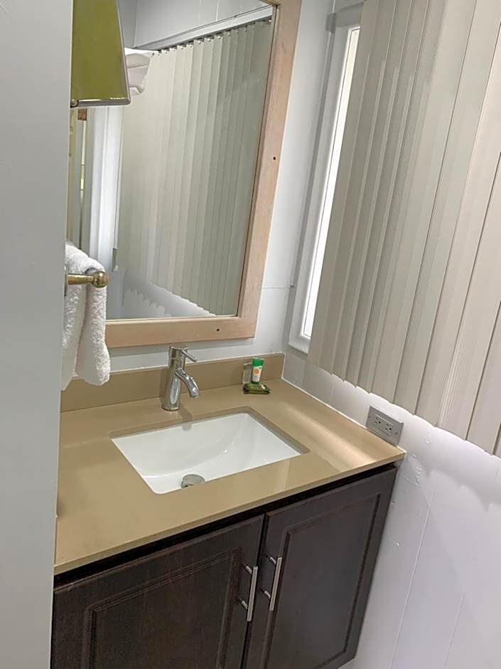 Town & Country Motel