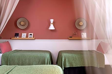 Quadruple Room with Sauna Access