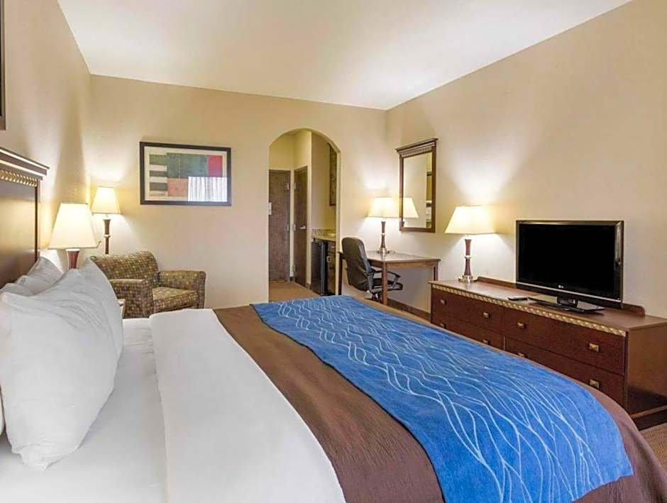 Comfort Inn & Suites
