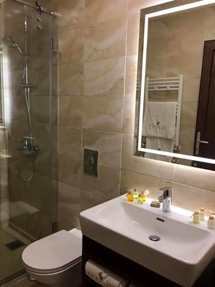 La Place Hotel