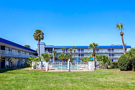 Days Inn by Wyndham Orlando Downtown