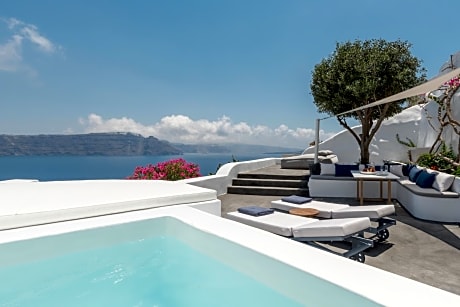 Chelidonia Luxury Suites