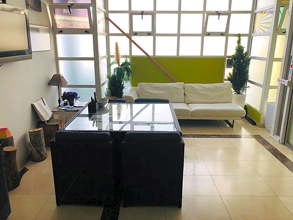 Albergue la Estacion Santiago de Compostela